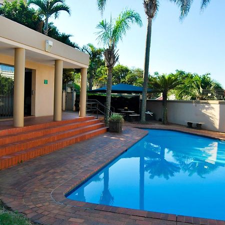 7 The Shades Umhlanga Rocks Appartement Durban Buitenkant foto