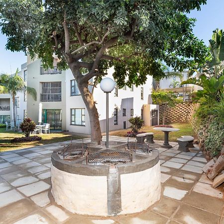 7 The Shades Umhlanga Rocks Appartement Durban Buitenkant foto